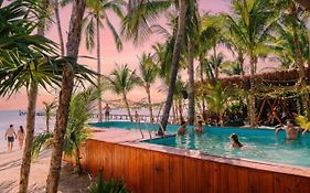 Nomads Hotel & Beachclub